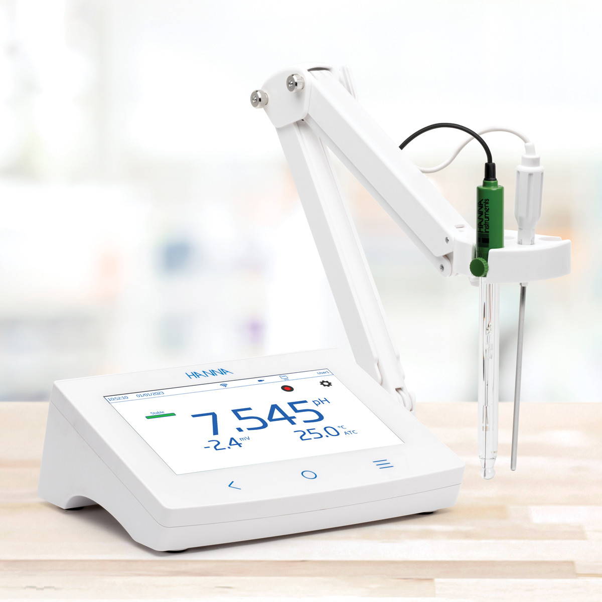 Advanced pH/ORP Benchtop Meter - HI6221