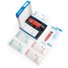 pH & Temperature Tester with 0.1 pH Resolution - pHep®4