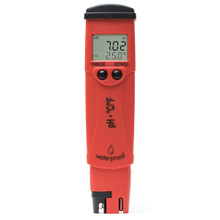 pH/Temperature Tester with 0.01 pH Resolution - pHep®5