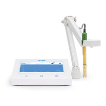 Advanced Conductivity Benchtop Meter