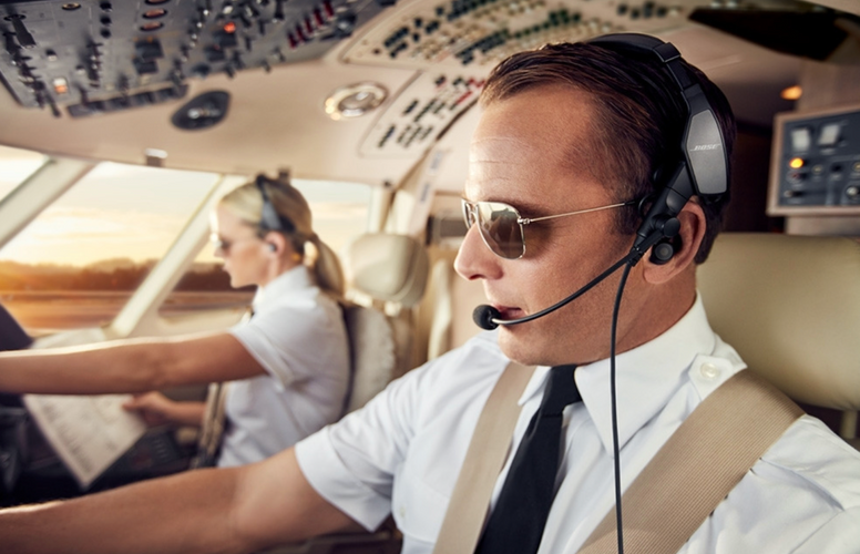 The Best Lightweight Commercial Headsets for Aviation