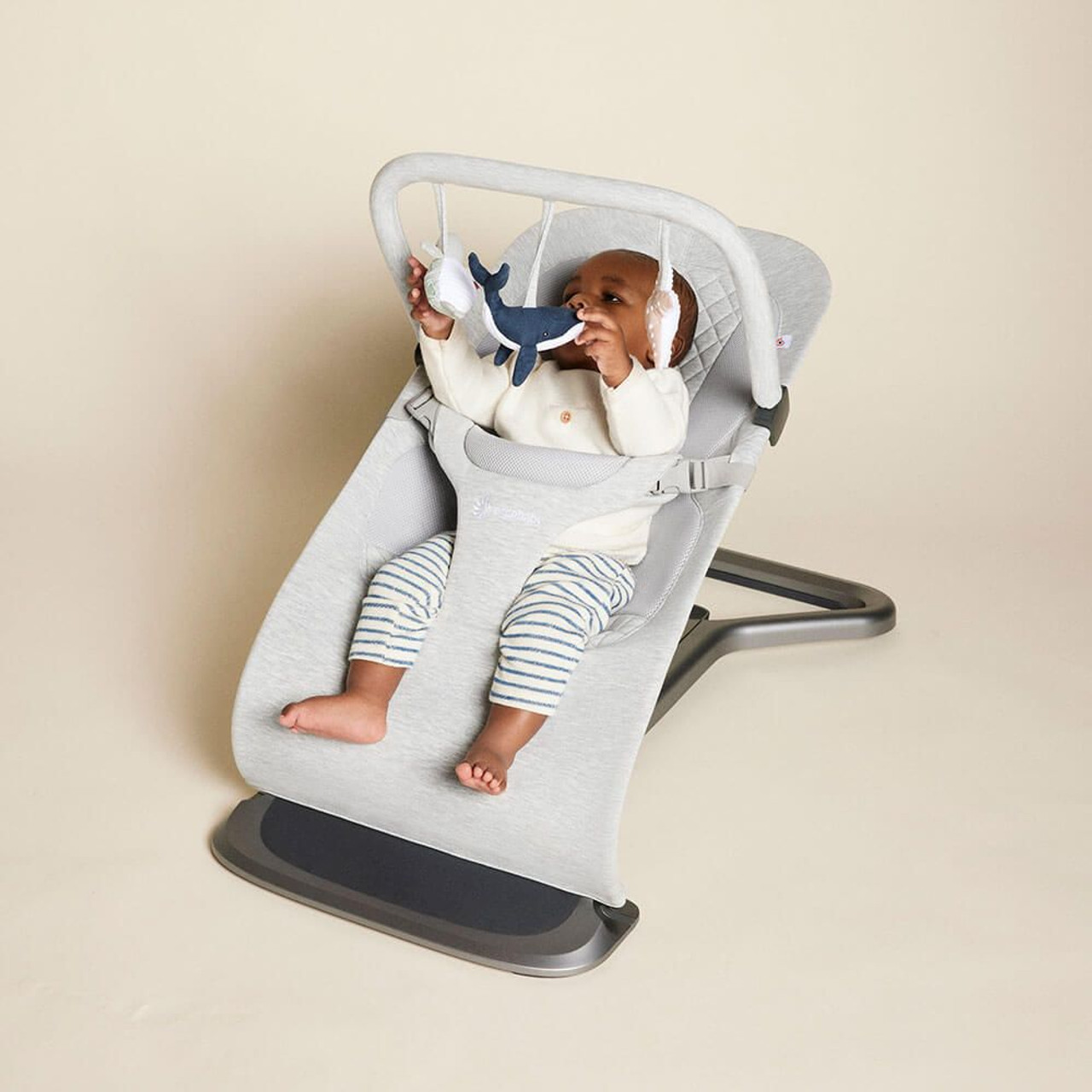 Ergobaby Evolve Bouncer - Toy Bar - Ocean Wonders - Bambi Baby Store