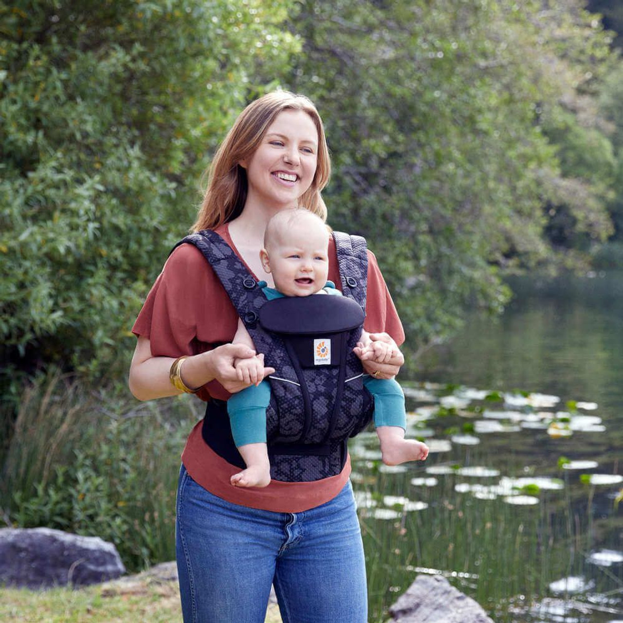 Ergobaby Omni Breeze Baby Carrier- Onyx Blooms - Bambi Baby Store