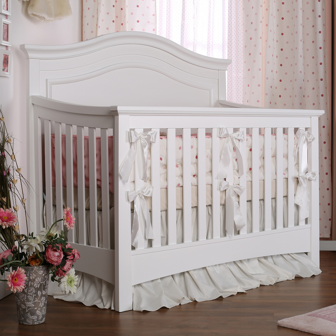 Baby girl hot sale convertible crib