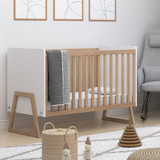 Dadada Domino Collection Baby Crib in White and Natural