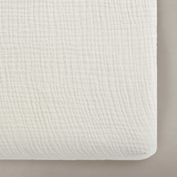 Oilo Fable Crib Sheet- Eggshell Organic 4 Way Muslin