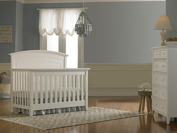 Dolce Babi Primo 2 Piece Nursery Set in Snow White - Full Panel Crib & 5 Drawer Dresser