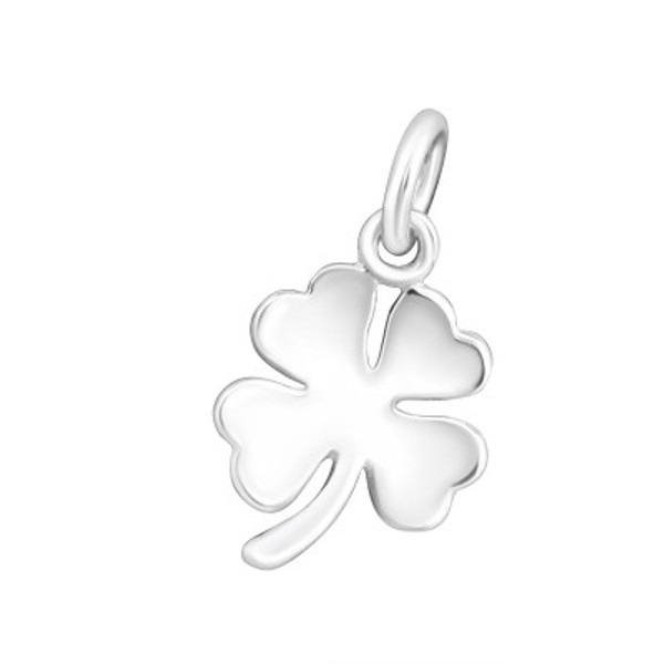 lucky clover necklace for women in 925 sterling silver complete with a chain