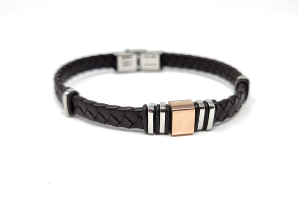 A chic blend of black leather and rose gold steel, this Inspirit bracelet exudes elegance and style. Perfect for any occasion.