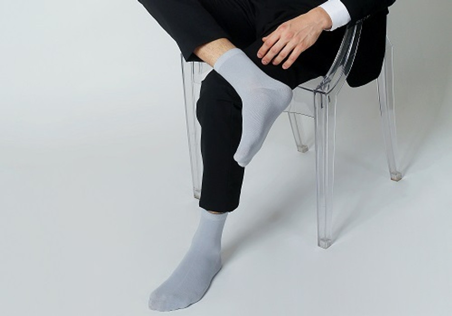 Pair of Men's Rainbow Stripe Crew Socks-undefined