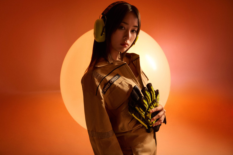 Gloves