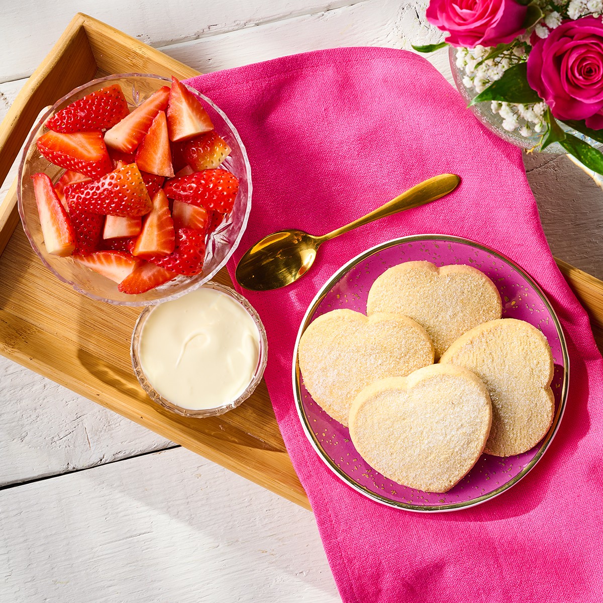 Wimbledon Treat: Shortbread, Strawberries & Cream