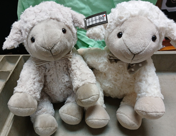 One Hundred 80 Degrees plush Lambs One Hundred 80 Degrees plush Lambs