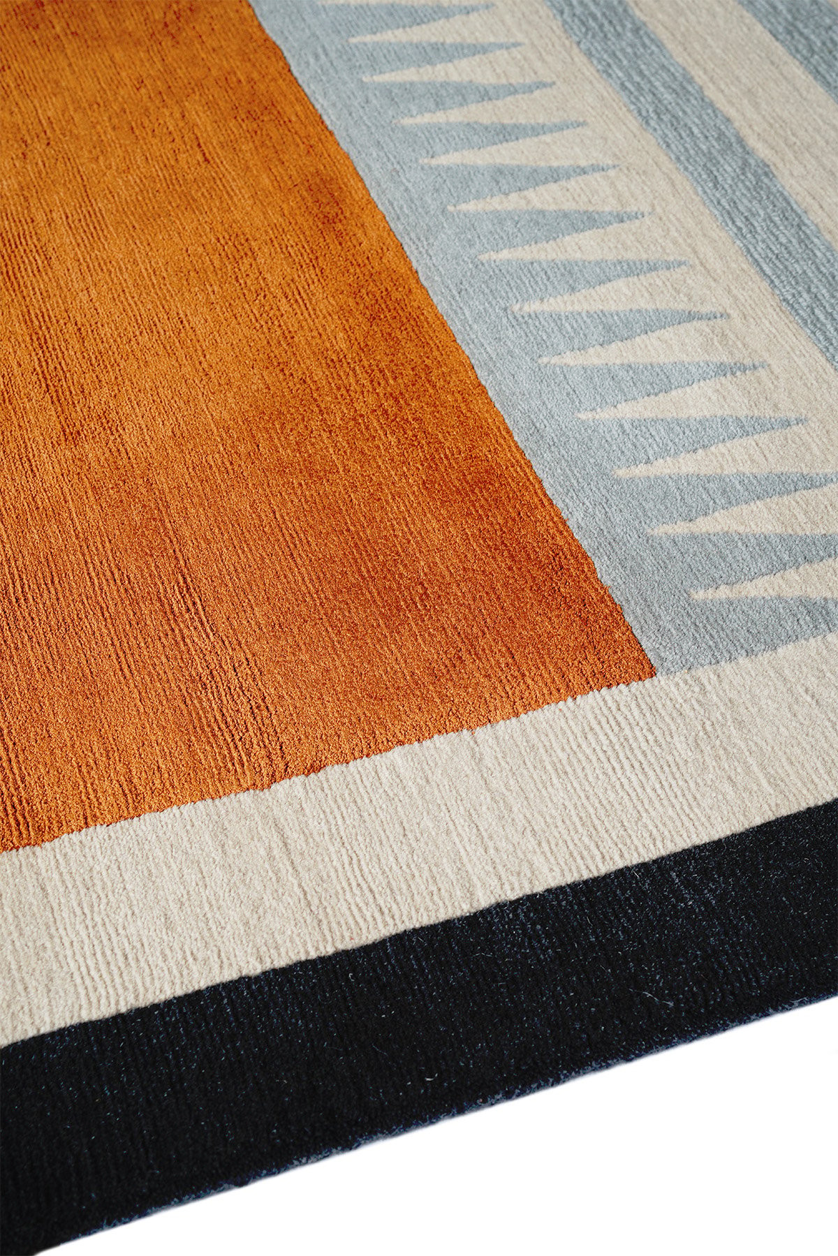 Forma Rust Tibetan Wool Cut & Loop Pile rug