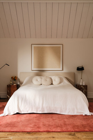 Textured Mohair Rosewood - insitu image
