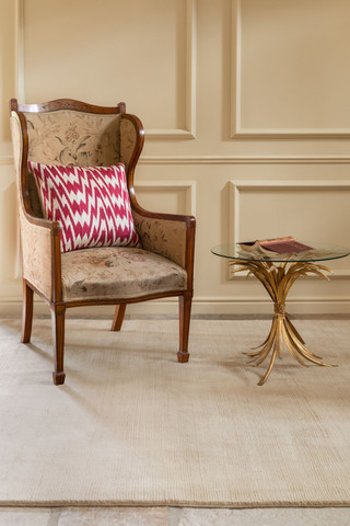 Clarendon Cut And Loop Stripe by Farrow & Ball insitu image
