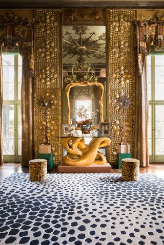 Giraffe Dusk by Diane Von Furstenberg roomset