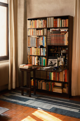 Raster Aegean Runner by Paul Smith - incidental roomset