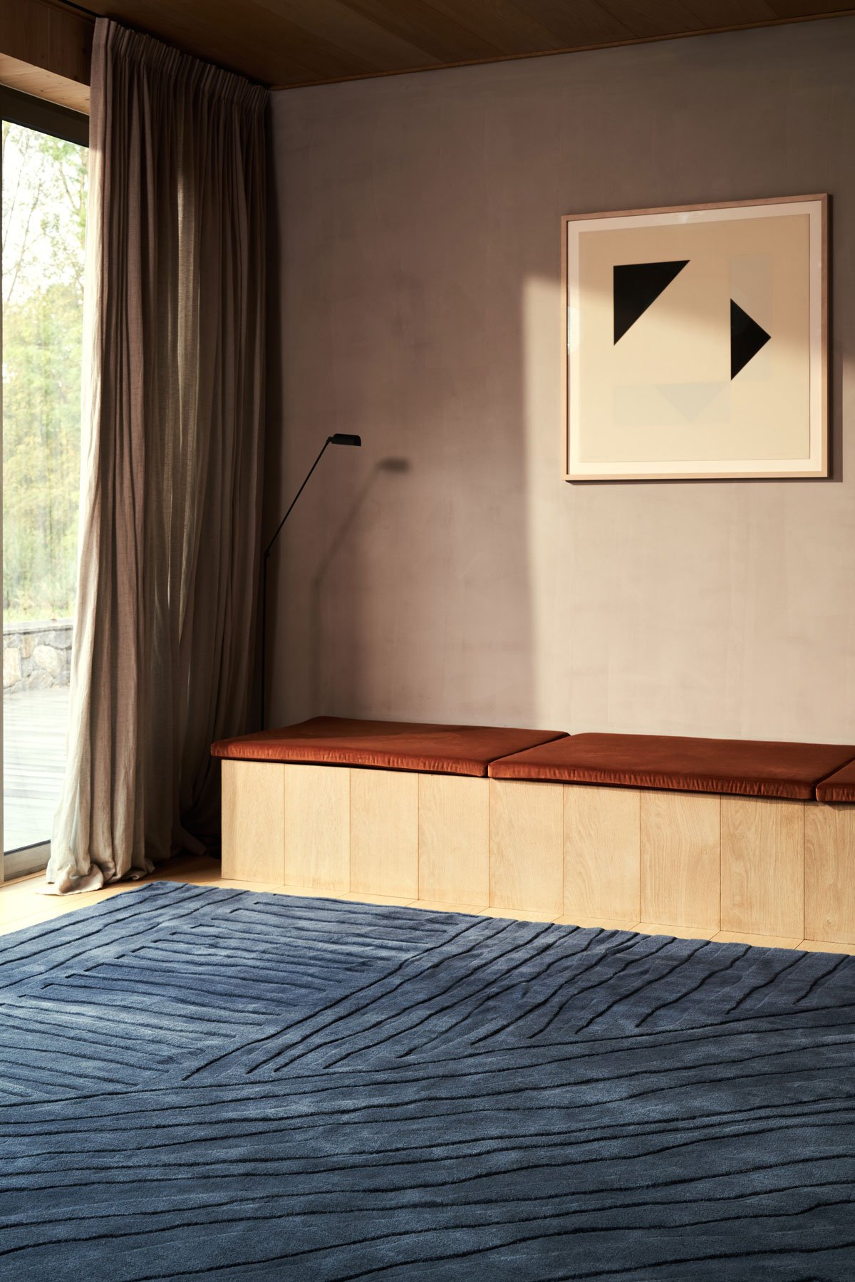 Ariso Midnight Rug by The Rug Company - incidental