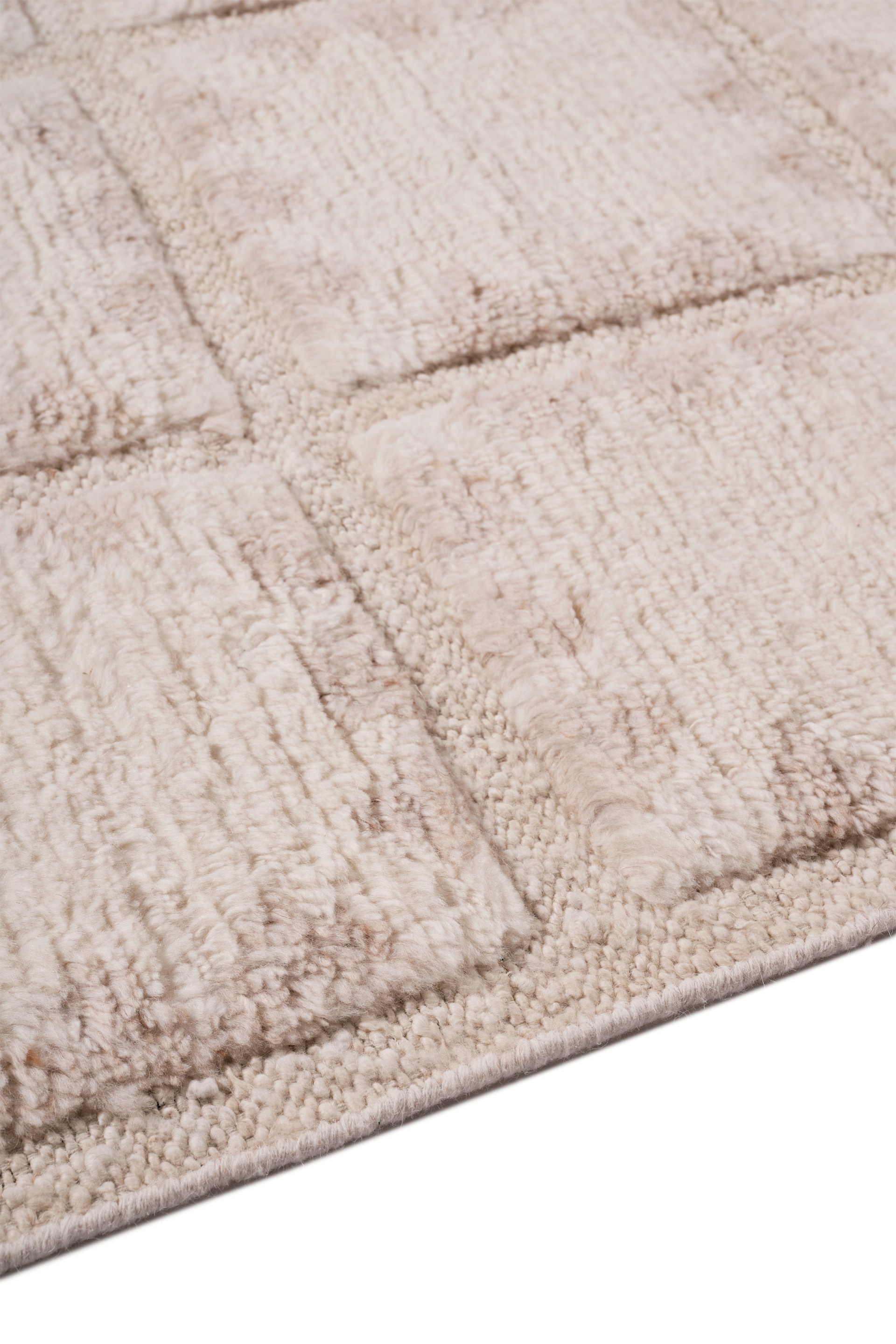 Wilder by The Rug Company - sidepile image
[ROOMVO]