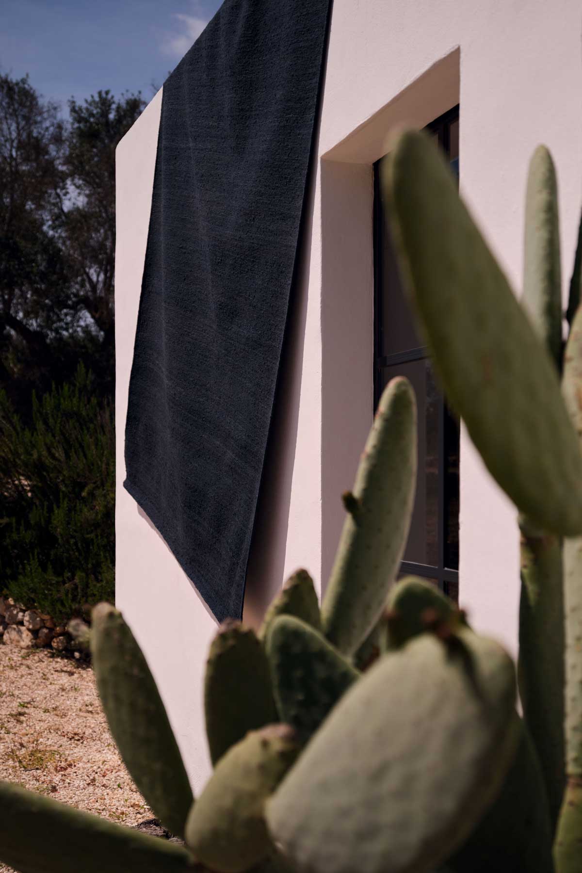 Flatweave Handcarded Wool Midnight [ROOMVO]