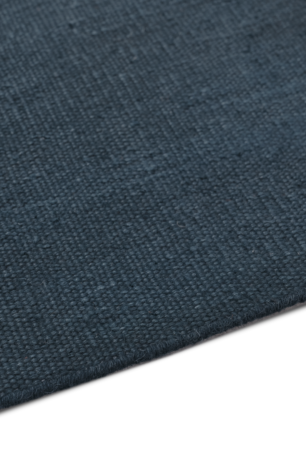 Flatweave Linen Midnight - sidepile