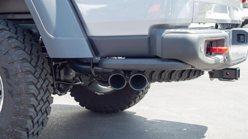 BORLA Borla 20-23 Jeep Gladiator Jt 3.6L Split Side Exit Touring Catback Exhaust System - Black Tips  BORLA Borla 20-23 Jeep Gladiator Jt 3.6L Split Side Exit Touring Catback Exhaust System - Black Tips