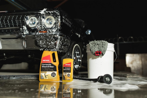 MOTHERS 05676 California Gold Carnauba Wash & Wax - Spot Free - 16oz