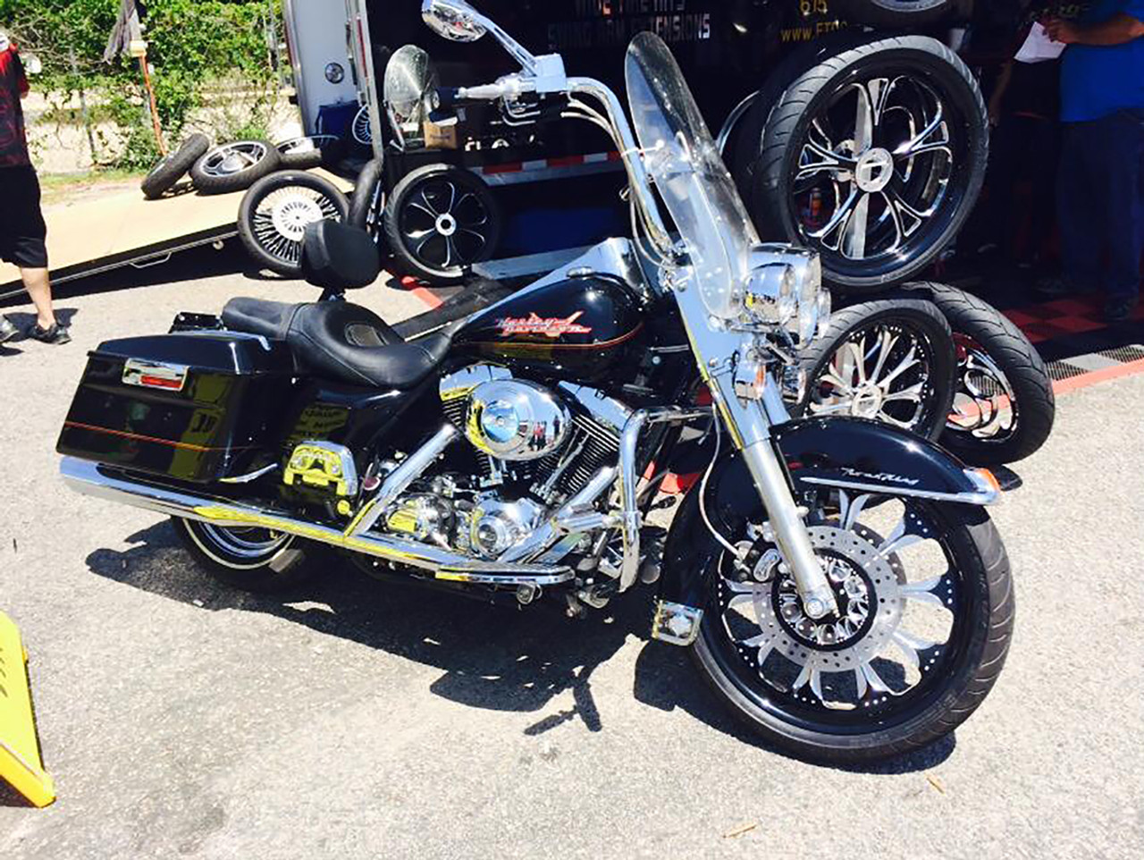 Harley Davidson Black Contrast Fatboy Wheels - Widow L