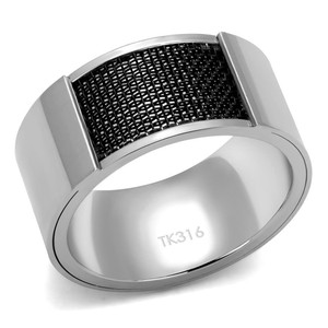 TK2923 - High polished (no plating) Stainless Steel Ring with Epoxy in Jet TK2923 - High polished (no plating) Stainless Steel Ring with Epoxy in Jet