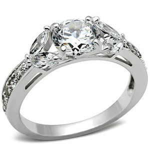 SS059 - Silver 925 Sterling Silver Ring with AAA Grade CZ in Clear SS059 - Silver 925 Sterling Silver Ring with AAA Grade CZ in Clear