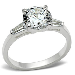 SS061 - Silver 925 Sterling Silver Ring with AAA Grade CZ in Clear SS061 - Silver 925 Sterling Silver Ring with AAA Grade CZ in Clear