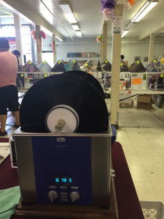 Ultrasonic Cleaning Vinyl Phonograph Records