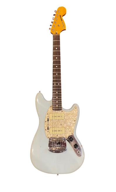 Fender Modern Player Mustang