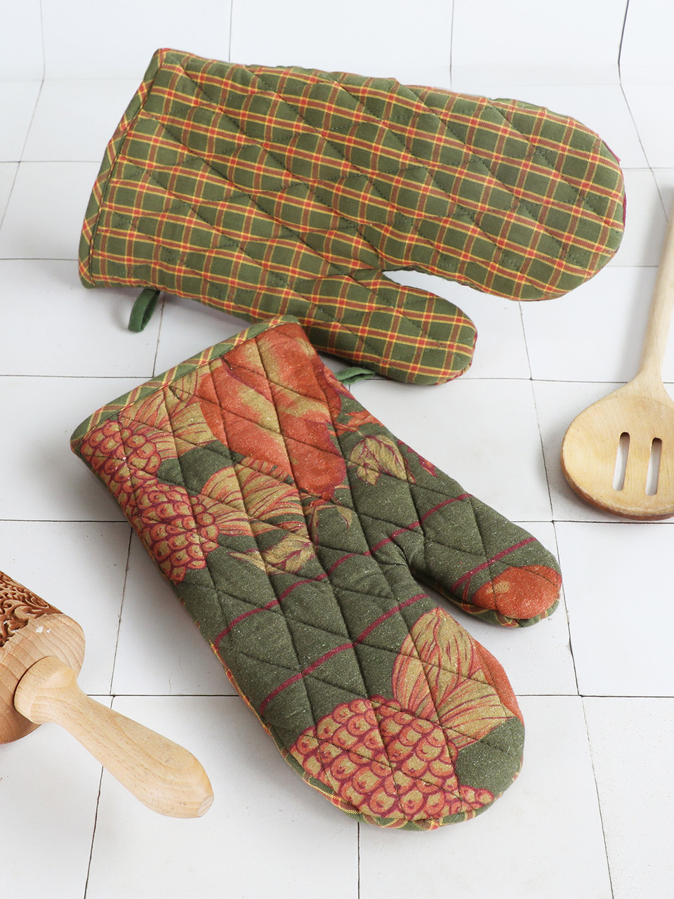 クラフト・布製品 mittsun Harvest Patchwork Oven Mitt Set of 2 | Shop Beautiful Designs by