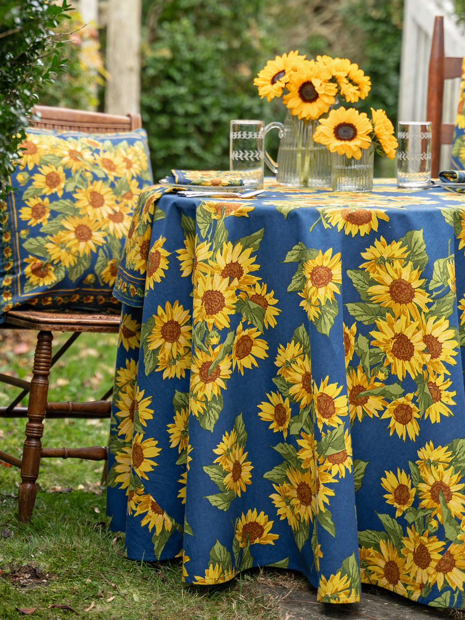 コケヤンmarble SUD Sunflower tunic YELLOW Sunflower Valley Round Cloth - Navy | Shop Beautiful Designs by