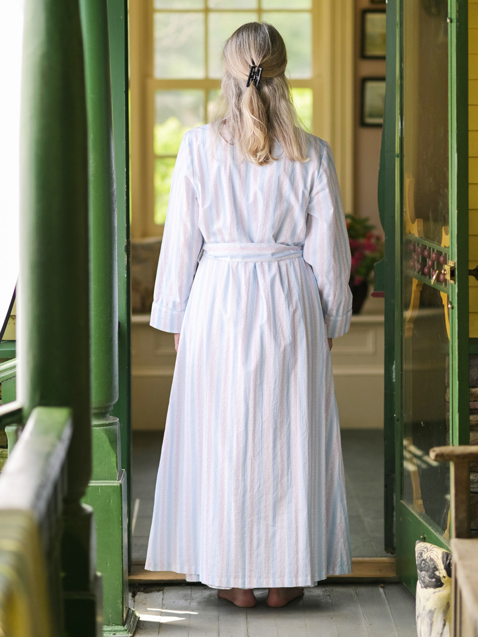 blue and white dressing gown Blue Robe With White Lace Kimono Robe Bridal Robe Bridesmaid Robes Satin Robe Lace Sleeves Plus Size Robe Bridal Kimono Bride Dressing Gown