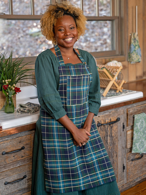 Market Plaid Chef Apron - Navy