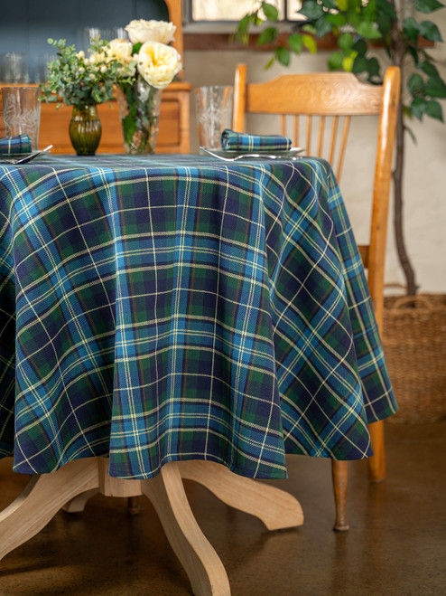 Market Plaid Round Cloth - Navy