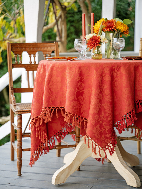 Lyric Jacquard Tablecloth - Rust
