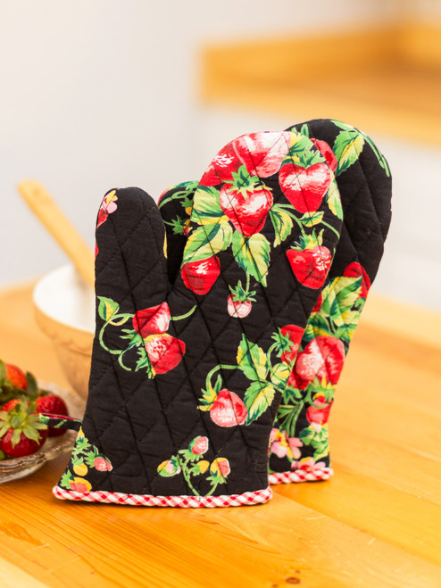 Strawberry Patchwork Oven Mitt Set of 2 - Black