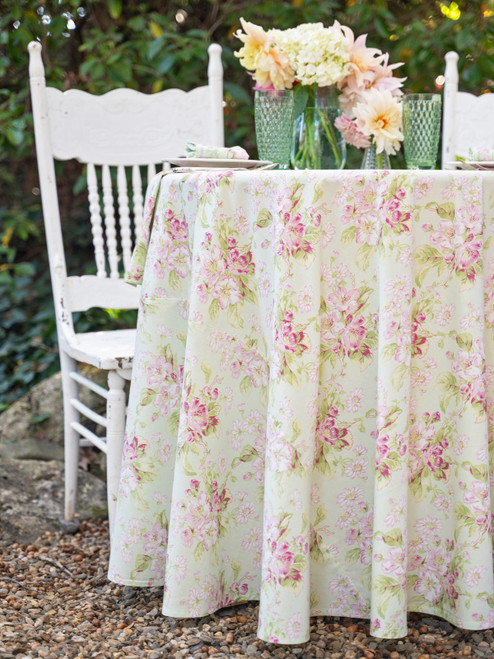 Apple Blossom Round Cloth - Light Green