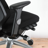 RH Logic 300 Office Chair with Arms| Re-Lived