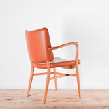 Carl Hansen VLA61 Monarch Chair - Leather| Re-Lived