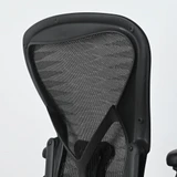 Herman Miller Classic Aeron Size B (medium) Chair - Tuxedo Grey Black Mesh with Graphite Frame and Base | Re-Lived