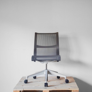 Herman Miller Setu Graphite, no arms, Re-lived