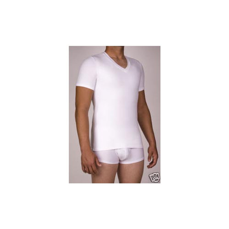 Wear a Gynecomastia Muscle Shirt or a Compression Shirt for a trim look