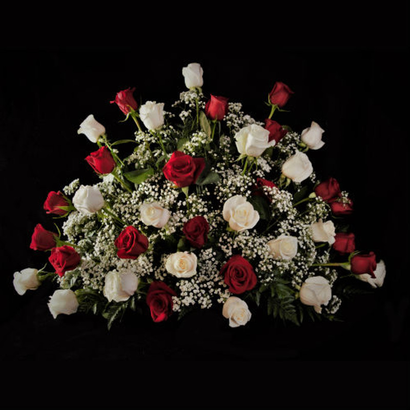 RED & WHITE ROSE TRIBUTE