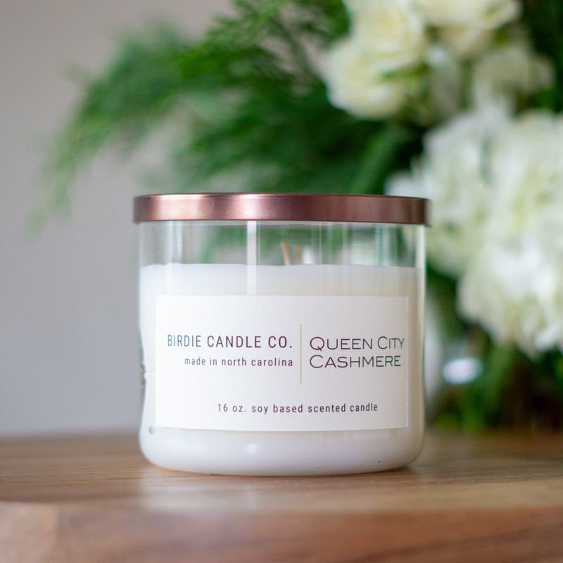 16 OZ HAND POURED CANDLE - QUEEN CITY CASHMERE