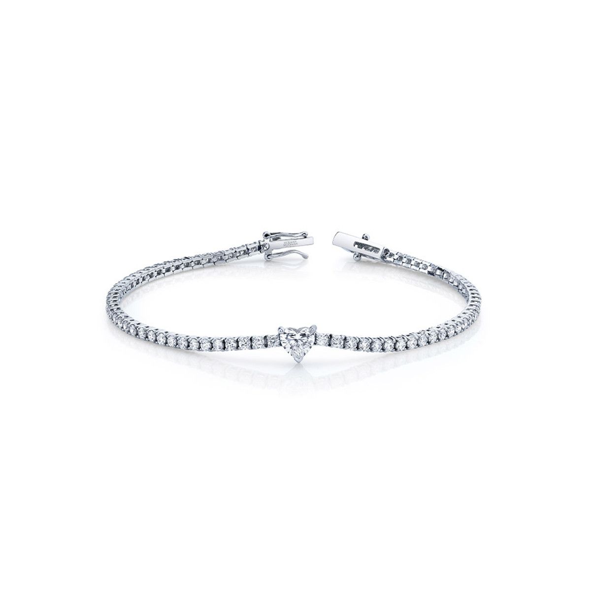 Hyde Park Collection 18K White Gold Heart Diamond Bracelet-34672 Product Image